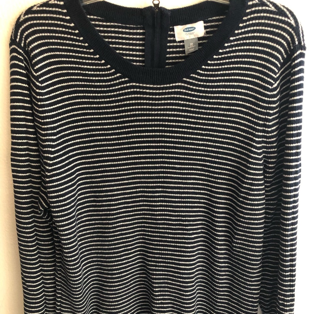 4/$15. Old Navy Striped Shirt